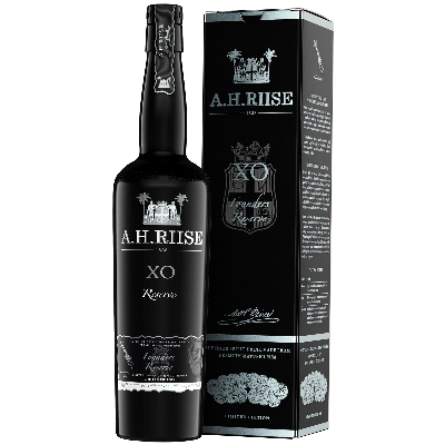 Ром A.H. Riise Founders Reserve (gift box)